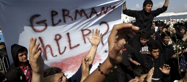 Migrants à la frontière gréco-macédonienne - Sputnik Afrique