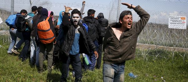 Des migrants - Sputnik Afrique