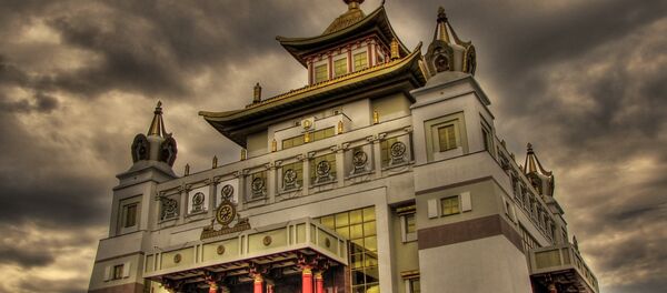 Temple d'or de Bouddha Sakyamuni, en Kalmoukie - Sputnik Afrique