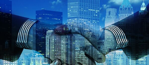 Une poignée de main - Sputnik Afrique