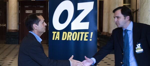 Face au FN, Robert Ménard Oz sa droite - Sputnik Afrique