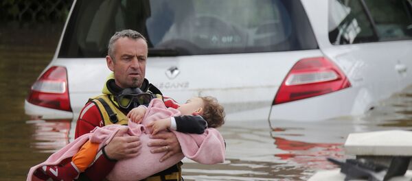 La France, les pieds dans l'eau - Sputnik Afrique
