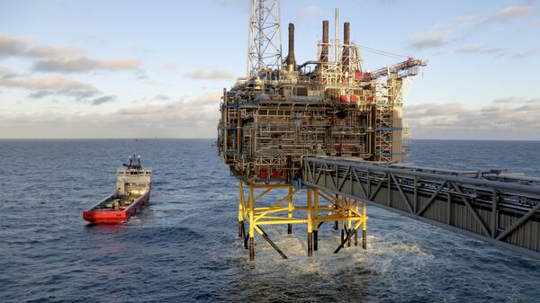 La plateforme de traitement du gaz et d'élimination du CO2 de la compagnie pétrolière et gazière Statoil près de la Stavanger, en Norvège, le 11 Février 2016 - Sputnik Afrique