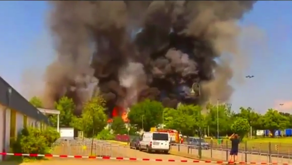 Un incendie dans un camp de réfugiés à Düsseldorf - Sputnik Afrique