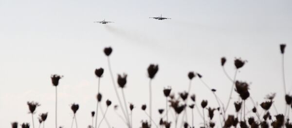 Des chasseurs dans le ciel syrien - Sputnik Afrique