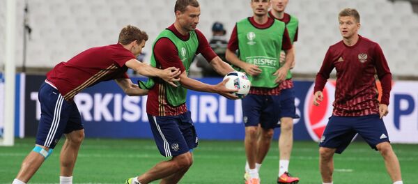 L'équipe russe de football à l'entraînement à Marseille - Sputnik Afrique