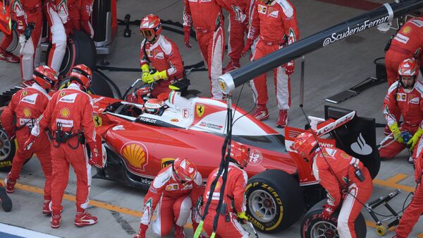 Le pilote de Ferrari, Kimi Raikkonen, pendant un GP de Russie de Formule 1 - Sputnik Afrique