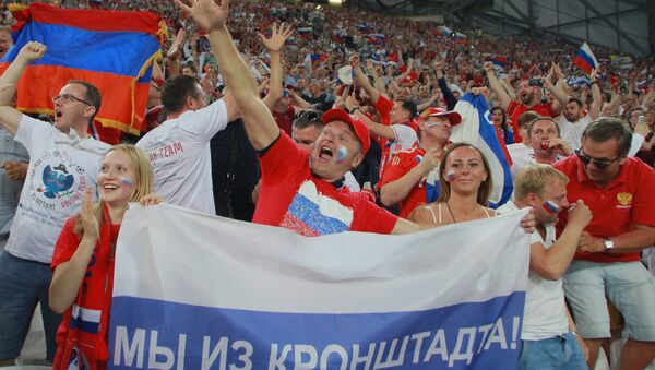 supporteurs au match Angleterre-Russie - Sputnik Afrique
