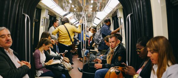Le métro parisien - Sputnik Afrique