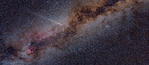 Une météorite traverse la Voie lactée - Sputnik Afrique