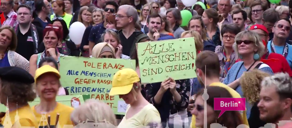 Dizaines de milliers de manifestants pour une Allemagne ouverte et diverse - Sputnik Afrique