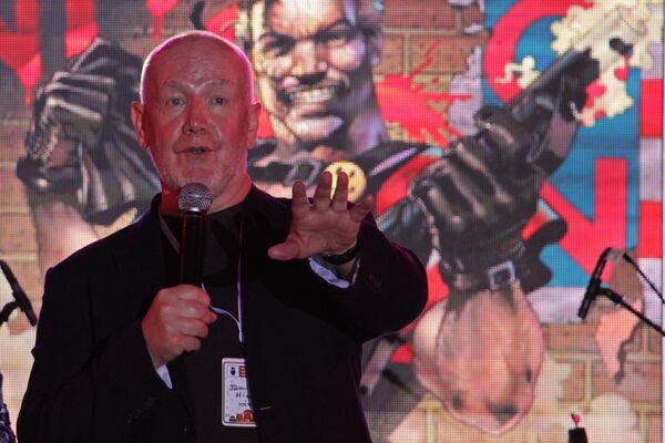 John Higgins intervient devant ses fans, Moscow Comic Convention - Sputnik Afrique