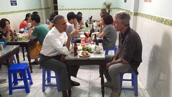 Barack Obama dans un restaurant de Hanoï - Sputnik Afrique