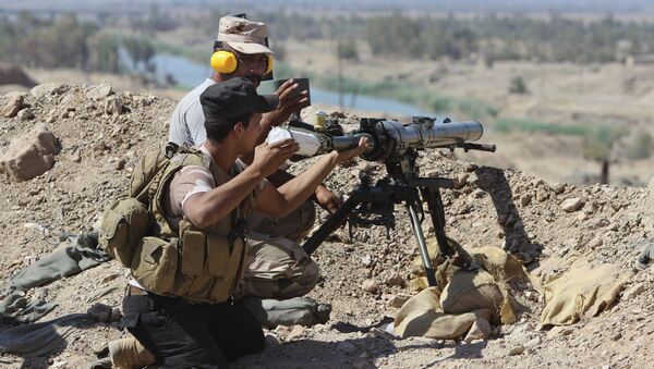 القوات العراقية تطلق النار فى الفلوجة - Sputnik Afrique