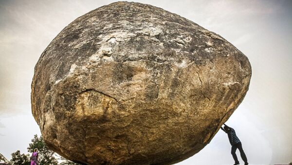 Une pierre énorme - Sputnik Afrique