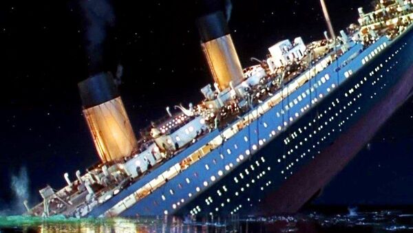 Sinking Titanic - Sputnik Afrique