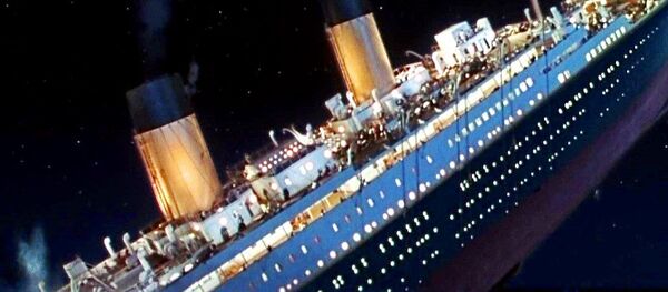 Sinking Titanic - Sputnik Afrique