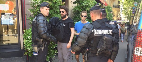 Une centaine d'interpellations en marge de la manifestation à Paris Une centaine d'interpellations en marge de la manifestation à Paris - Sputnik Afrique