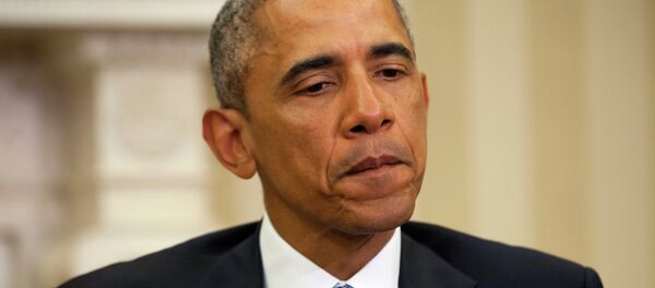 President Barack Obama pauses as he speaks to members of the media prior to his meeting with Secretary of State John Kerry and Vice President Joe Biden - Sputnik Afrique