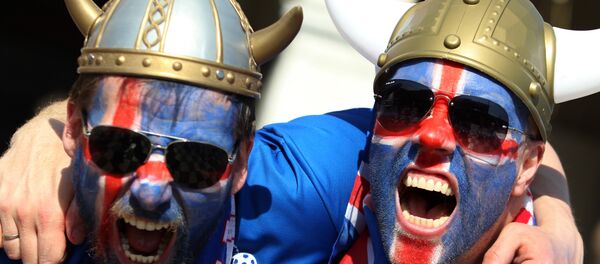 Des supporters islandais - Sputnik Afrique