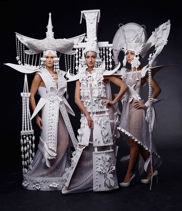 Des costumes merveilleux créés à partir de papier. - Sputnik Afrique