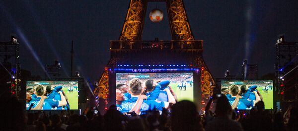 Qui veut gagner... 2 billets d’entrée pour la finale de l’Euro 2016? - Sputnik Afrique