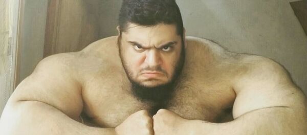 Le Hulk perse rejoint la Syrie pour combattre Daech - Sputnik Afrique