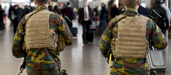Patrouille antiterroriste à l'aéroport Zaventem de Bruxelles - Sputnik Afrique