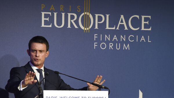Manuel Valls au forum Paris Europlace - Sputnik Afrique