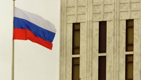 Le drapeau sur l'ambassade de la Russie à Washington - Sputnik Afrique