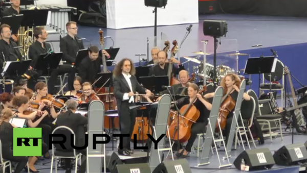 Le plus grand orchestre symphonique a donné un concert en Allemagne - Sputnik Afrique