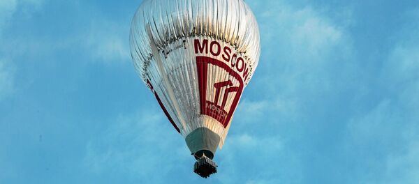 Le ballon du voyageur russe Fiodor Konioukhov décolle de l'aérodrome de Northam - Sputnik Afrique