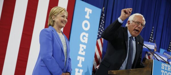 Clinton et Sanders - Sputnik Afrique