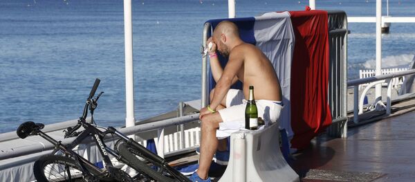 Attentat de Nice: l’horreur raconté par les rescapés - Sputnik Afrique