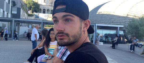 Jeune homme à Nice - Sputnik Afrique