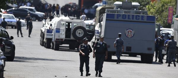 Prise d'otages dans un commissariat d'Erevan - Sputnik Afrique