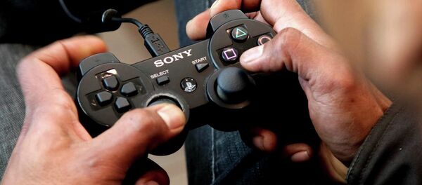 En jouant au jeu vidéo - Sputnik Afrique