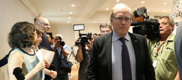Richard McLaren, who was appointed by the World Anti-Doping Agency (WADA) to head an independent investigative team, walks out off the room after presenting his report in Toronto, Ontario, Canada July 18, 2016 Richard McLaren, who was appointed by the World Anti-Doping Agency (WADA) to head an independent investigative team, walks out off the room after presenting his report in Toronto, Ontario, Canada July 18, 2016 - Sputnik Afrique