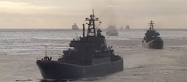 Une escadre de la Flotte russe du Nord en Arctique - Sputnik Afrique