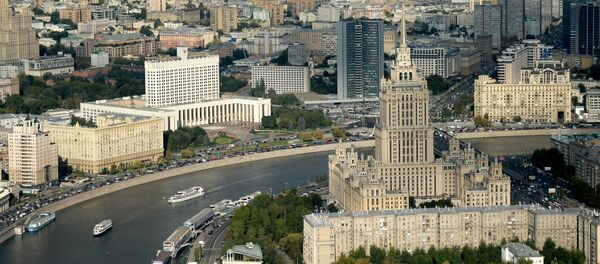 Les gratte-ciel staliniens vus depuis le ciel - Sputnik Afrique