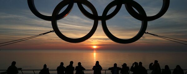 Anneaux olympiques à Sotchi, la capitale des JO 2014 - Sputnik Afrique