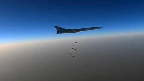 Un Tu-22M3 dans le ciel syrien - Sputnik Afrique