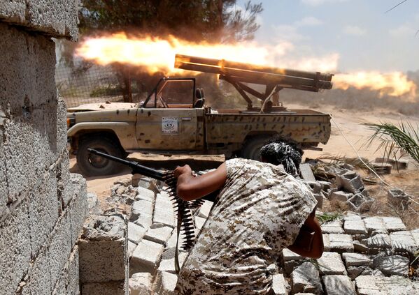 La Libye a l'intention de rejoindre la coalition internationale antiterroriste menée par les Etats-Unis, a déclaré lundi  le président du Conseil présidentiel du gouvernement d'union nationale de l'Etat de Libye Fayez el-Sarraj. - Sputnik Afrique