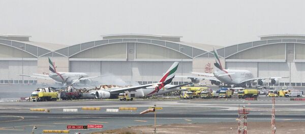 Boeing 777-300 der Fluggesellschaft Emirates nach dem Brand - Sputnik Afrique