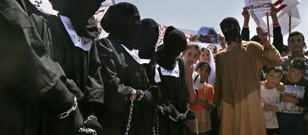 Irak : Daech exécute 85 civils qui cherchaient à fuir son fief Irak : Daech exécute 85 civils qui cherchaient à fuir son fief - Sputnik Afrique