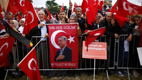 Les partisans du président turc Recep Tayyip Erdogan à Cologne - Sputnik Afrique