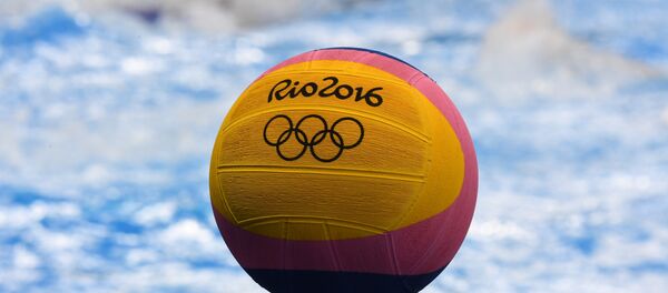 L'eau d'un autre bassin de Rio tourne au vert - Sputnik Afrique