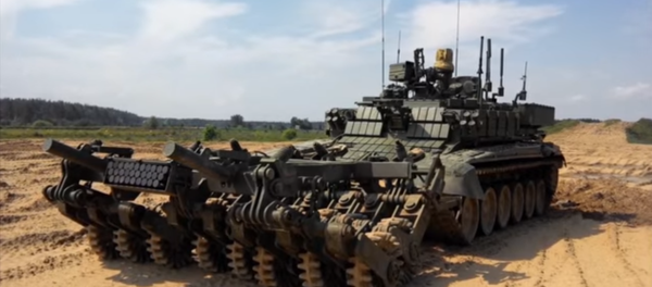 Le Prokhod-1, véhicule lourd de déminage robotisé - Sputnik Afrique