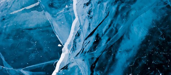 fissure dans la glace - Sputnik Afrique