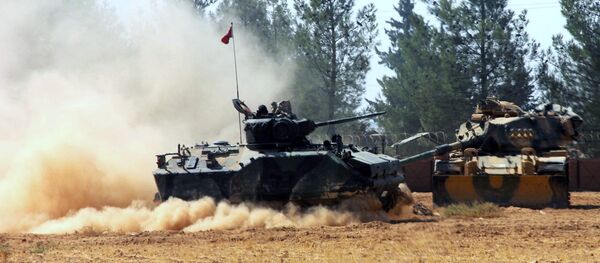 Un char turc près de la frontière syrienne - Sputnik Afrique